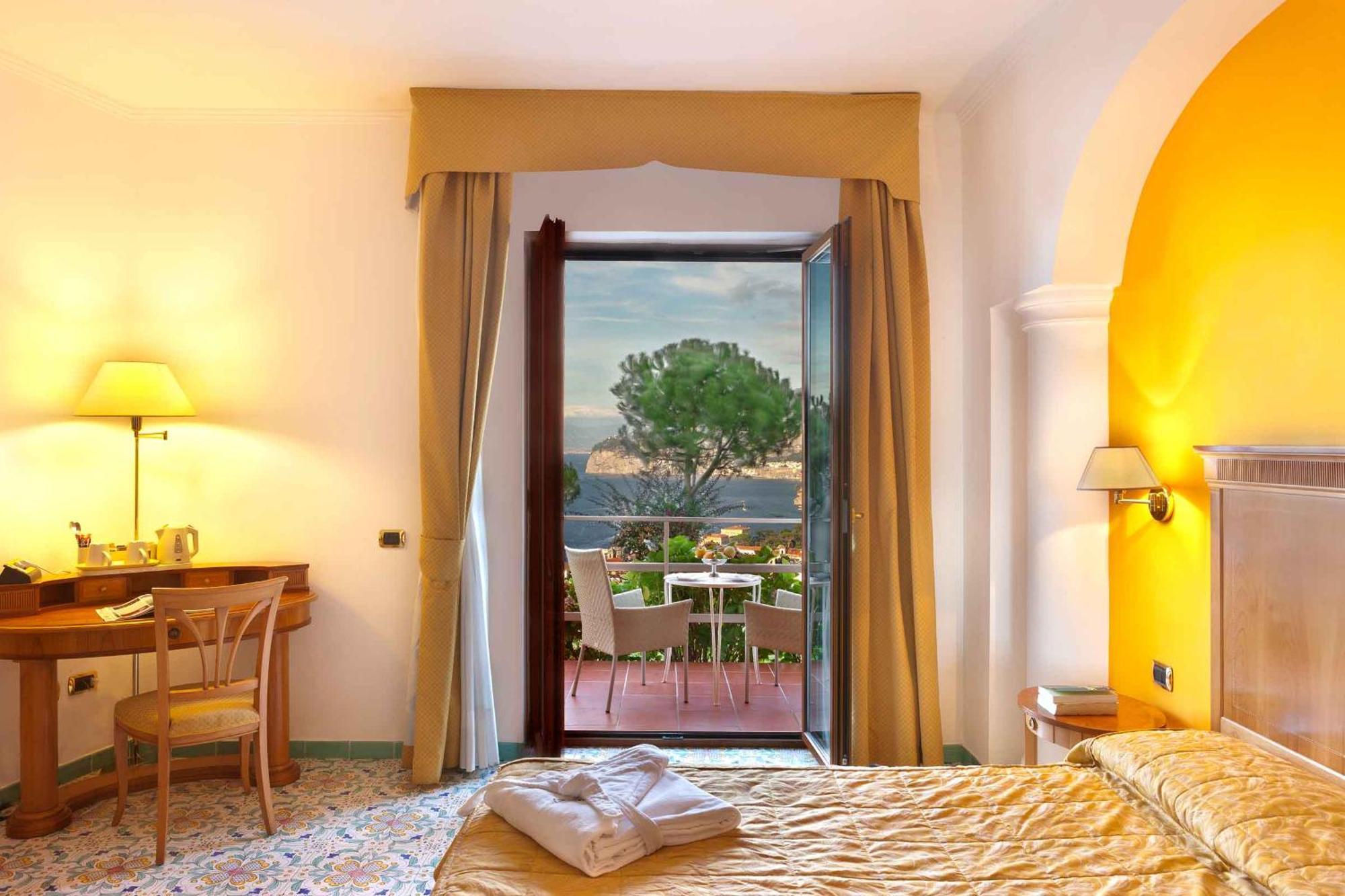 Double Room with Sea View,239530057:JPEG