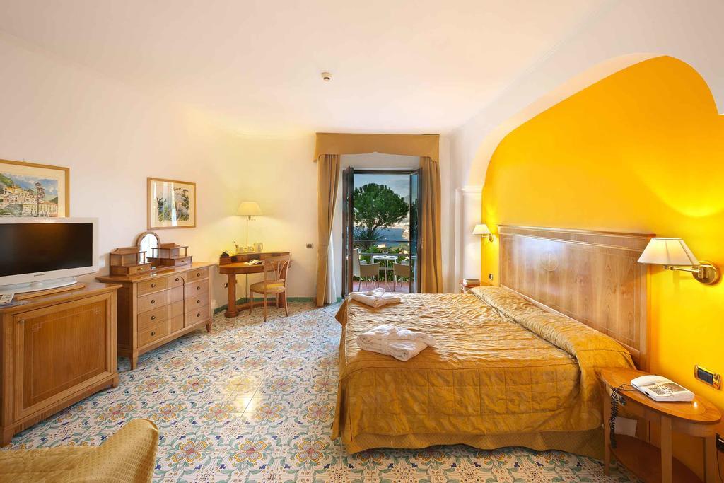 Superior Double Room with Sea View,699869893:JPEG
