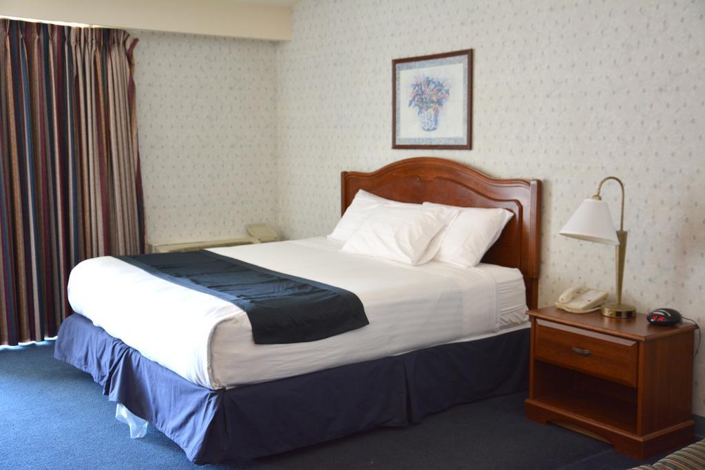King Room - Mobility Access/Non-Smoking