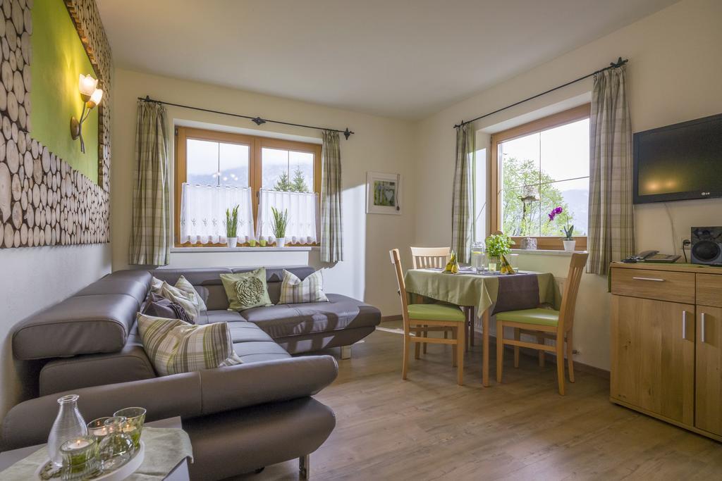 Double Room with Two Double Beds - Hearing Accessible/Non-Smoking