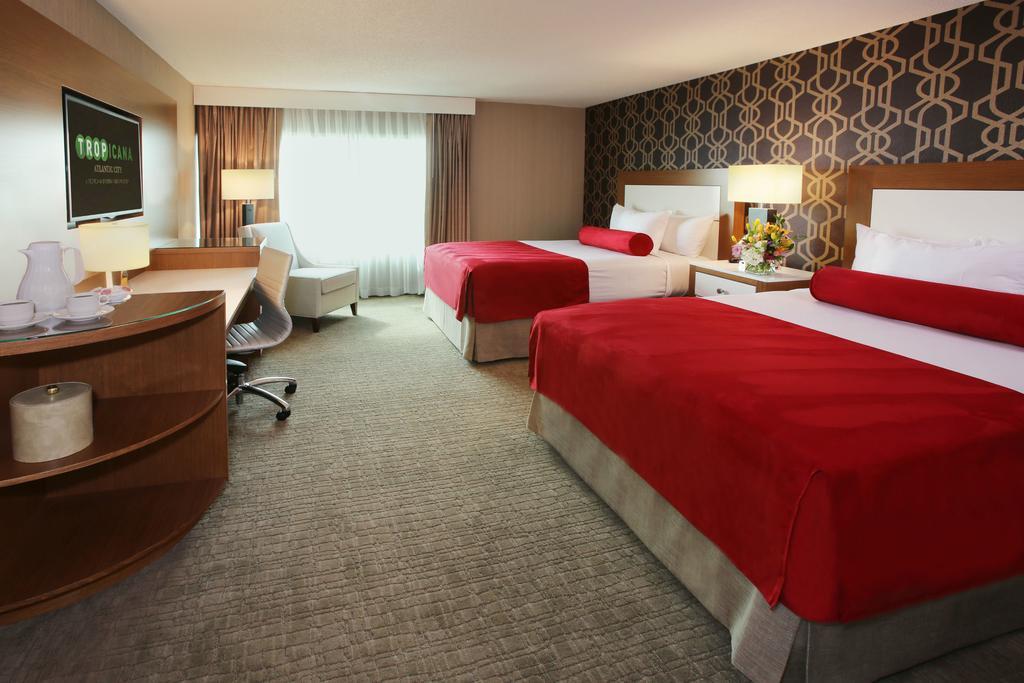 HAVANA DELUXE ROOM 2 QUEEN NON-SMOKING