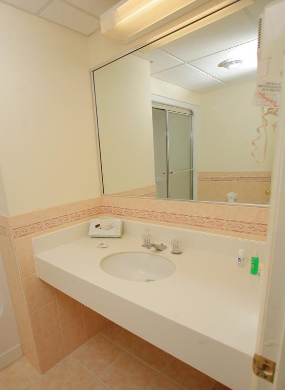 One-Bedroom Suite with Sofa Bed,1037145730:JPEG