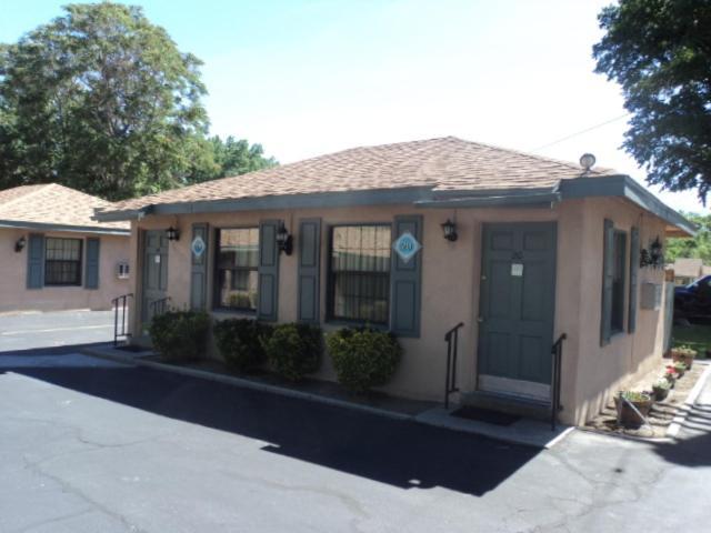 Queen Room - Non-Smoking,1240855669:JPEG