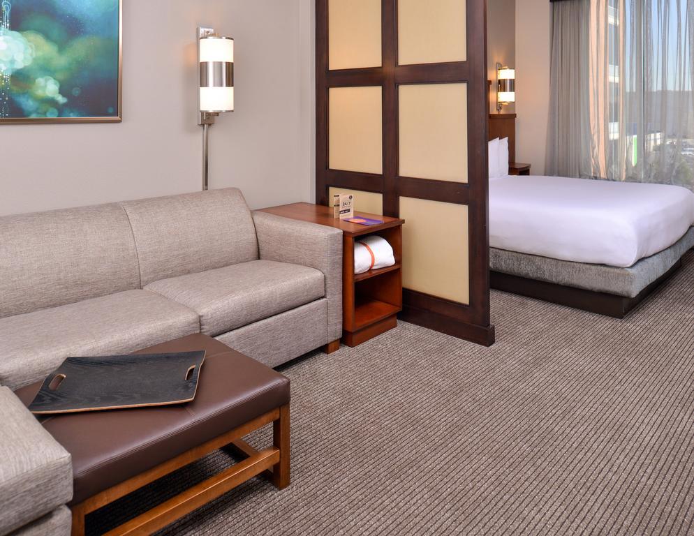 King Room with Sofa Bed