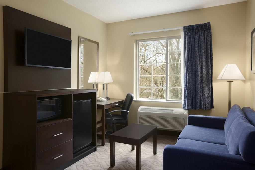 Studio Suite with Two Queen Beds - Non-Smoking