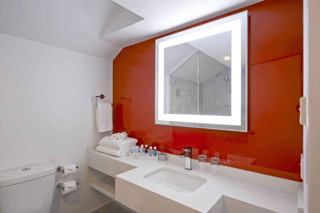 Standard Double Room with Two Double Beds,925695349:JPEG