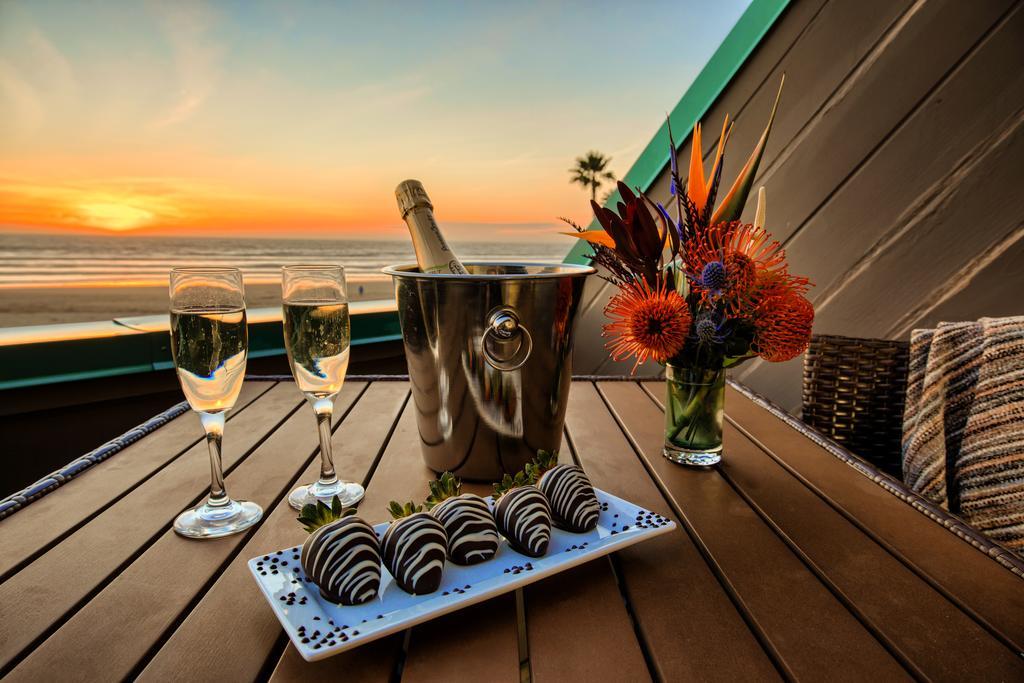 Deluxe King Room with Ocean View
