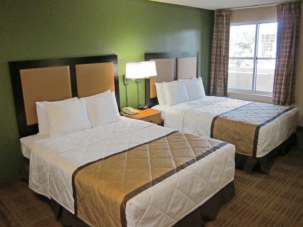 Studio with 2 Double Beds - Non-Smoking