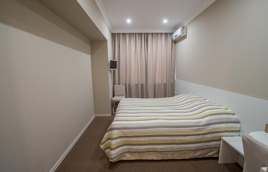 Deluxe Double Room with Shower