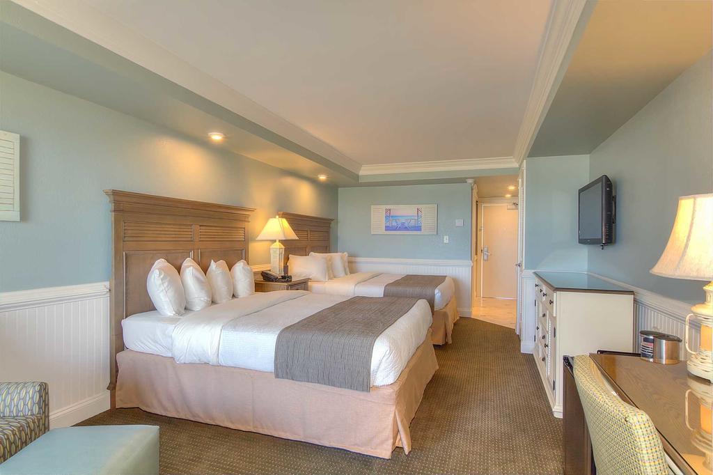 Dune View with Two Queen Beds- Tower Building