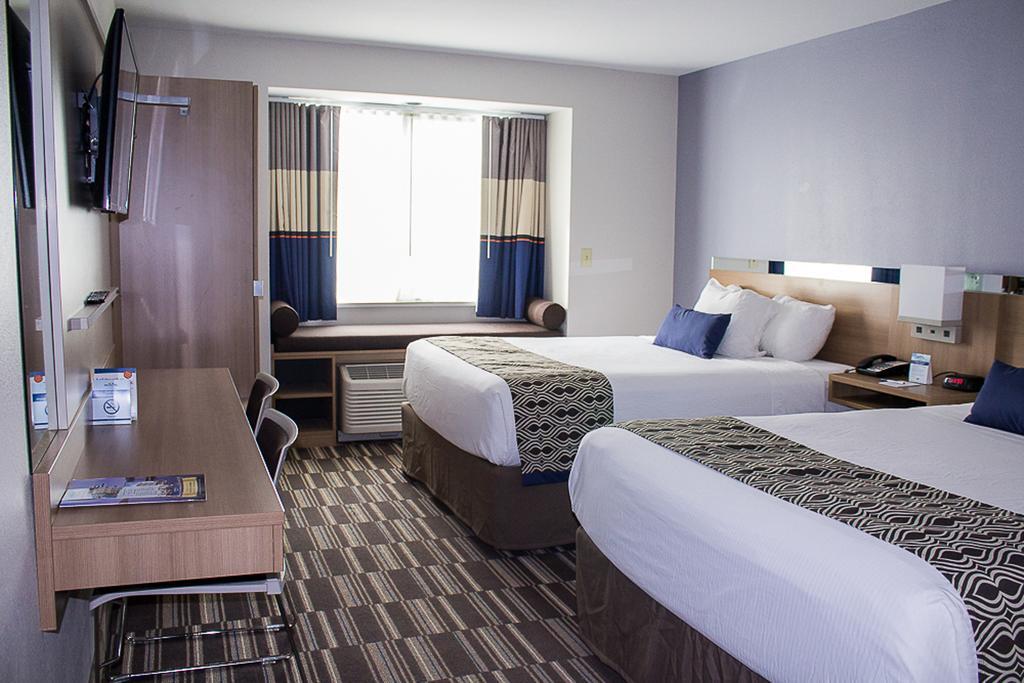 Superior Queen Room - Disability Access/Non-Smoking