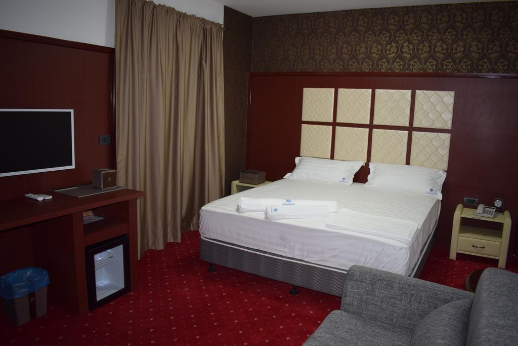 Luxury Triple Room