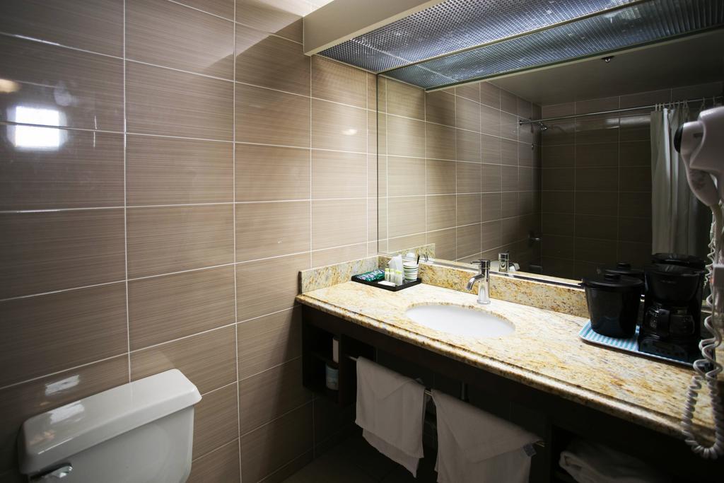 Luxury Two Double Bed Room