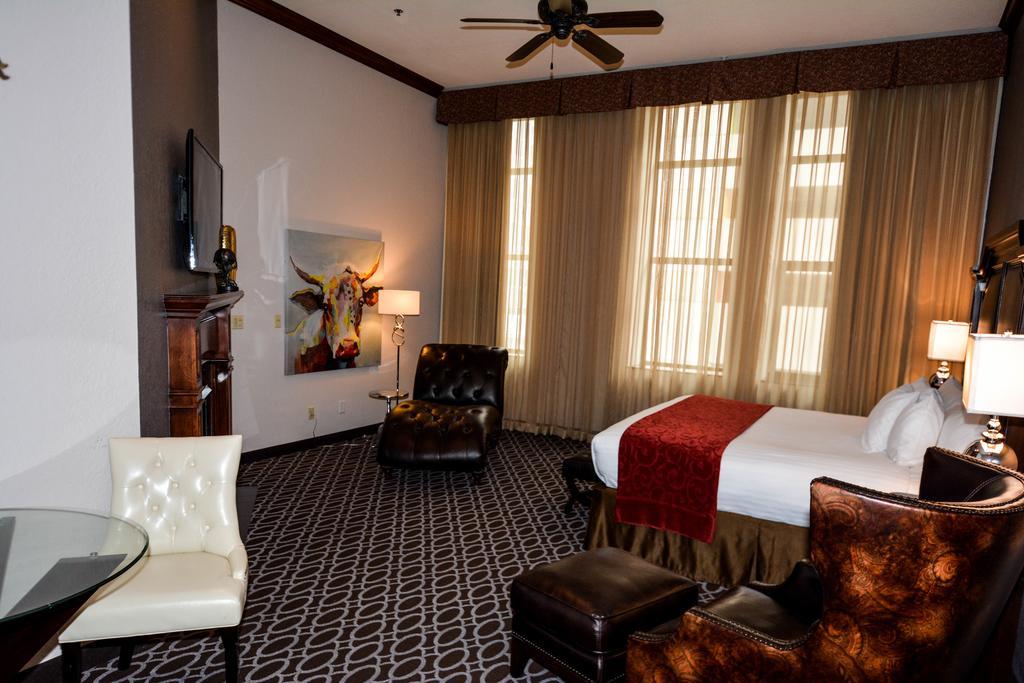 King Room with Spa Bath