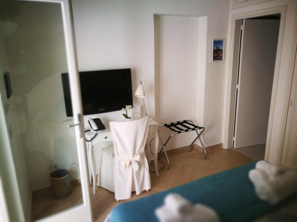 Deluxe Double Room with Bath
