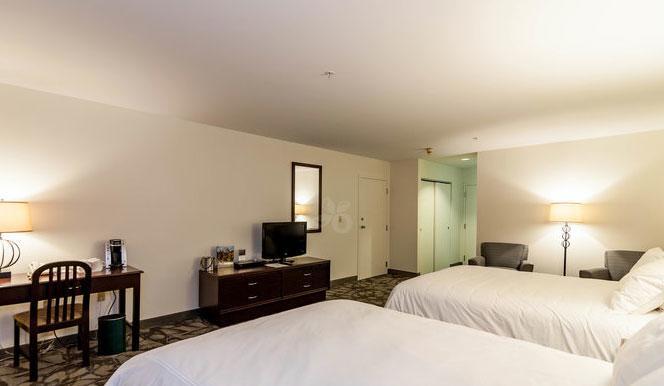 Standard Queen Room with Two Queen Beds
