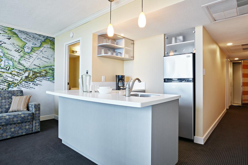 Deluxe Oceanfront Efficiency Room - 4th Floor