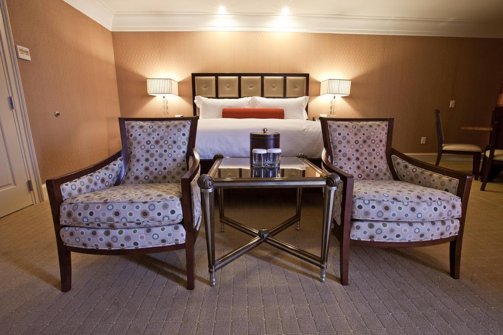 Superior King Suite,435946590:JPEG
