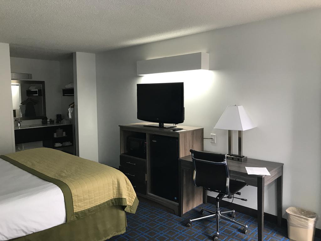 King Room - Disability Access/Non-Smoking