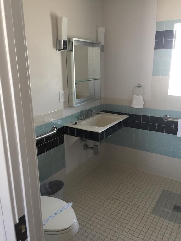 Queen Room - Disability Access