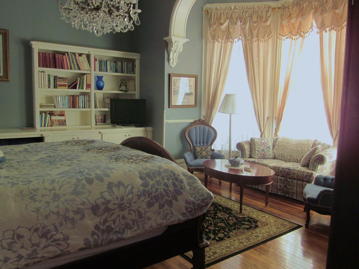 King Room with Seating Area
