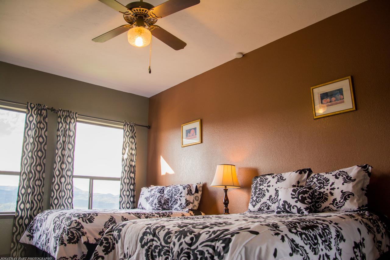 Deluxe Family Suite,529354605:JPEG