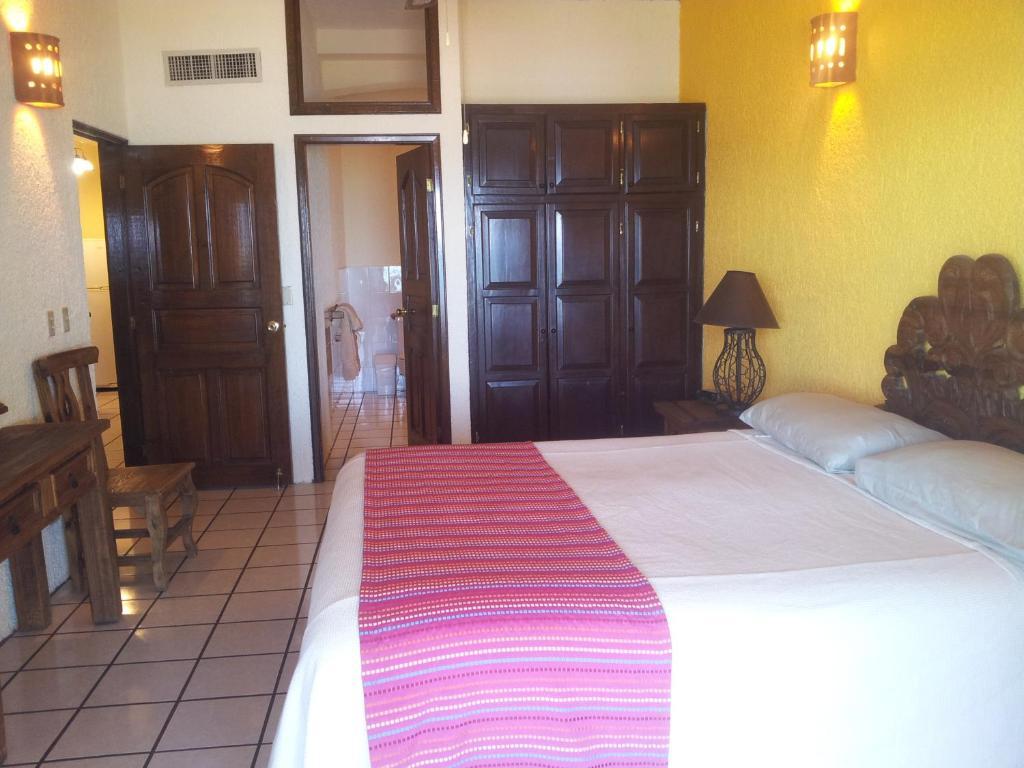 Two-Bedroom Apartment with Ocean View - 3rd Floor