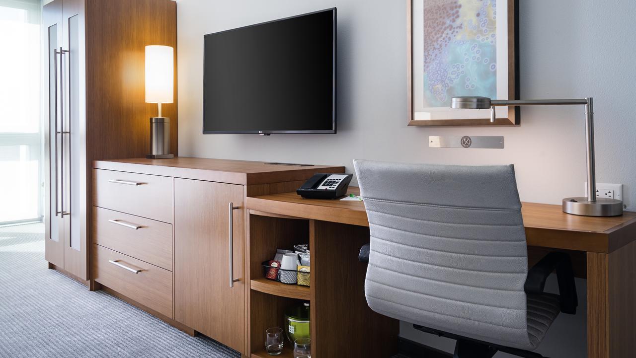 Queen Room with Two Queen Beds and Sofa Bed,998243757:JPEG