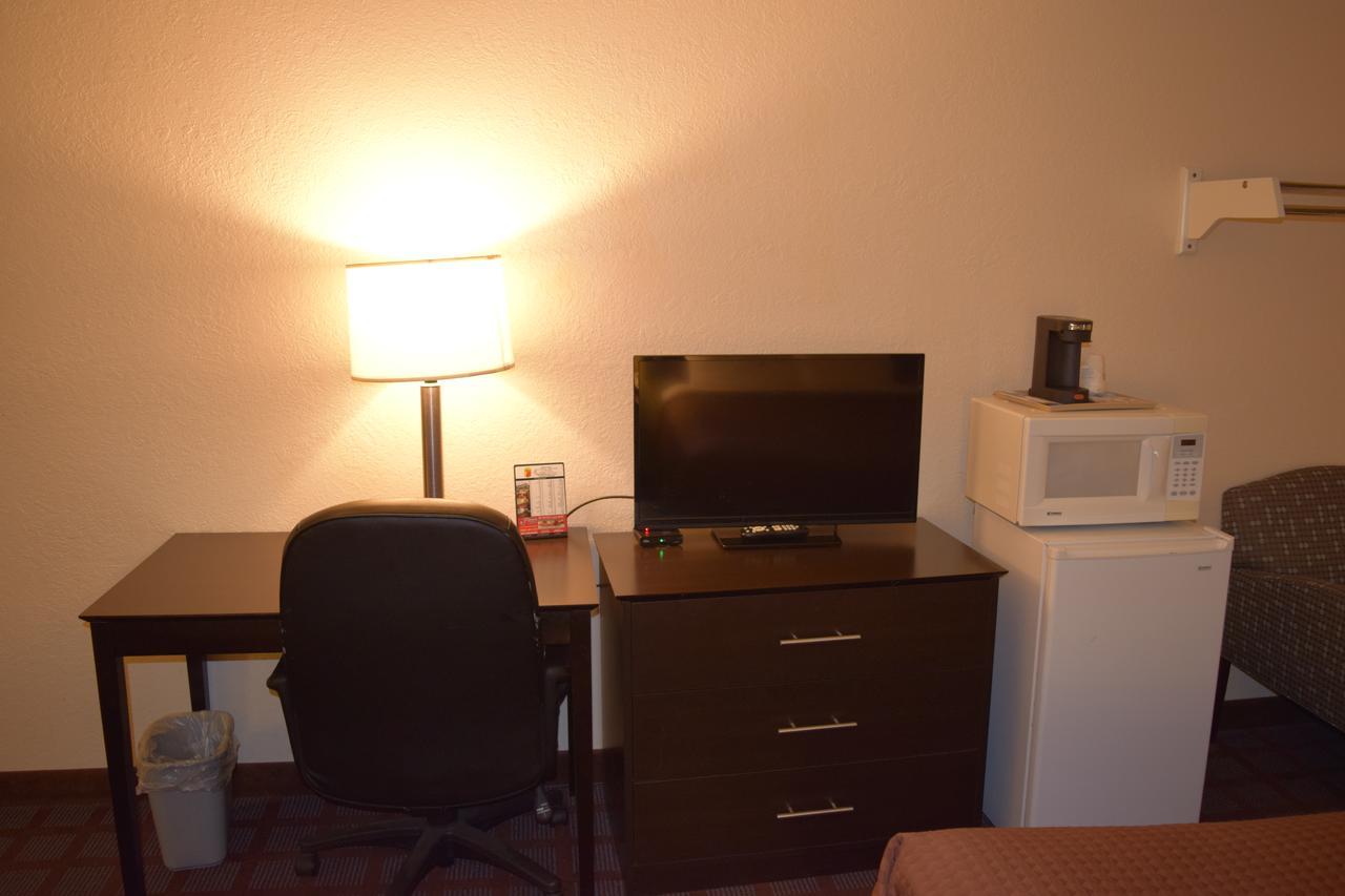 Queen Room with Two Queen Beds - Mobility Access/Non-Smoking