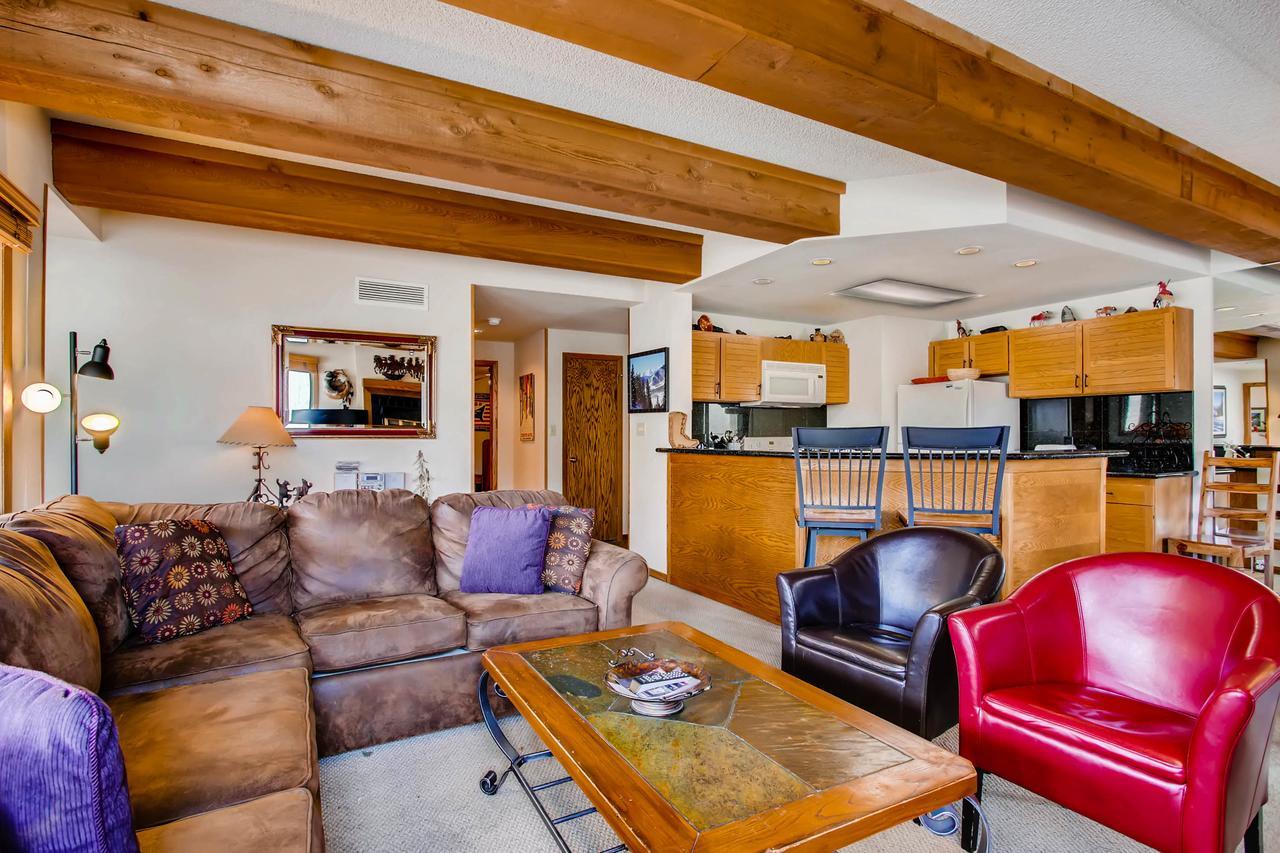 Plaza 3 Bedroom 3 Bath 3 Peak