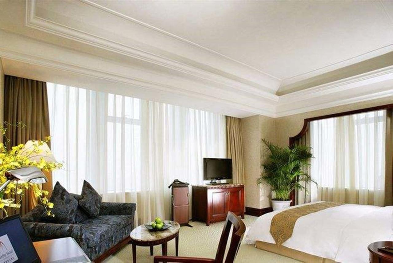 Double Room with Lake View