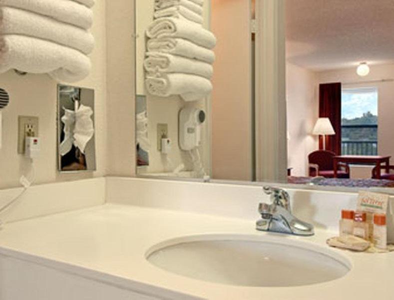 King Room - Mobility Access/Non-Smoking,1705658832:JPEG