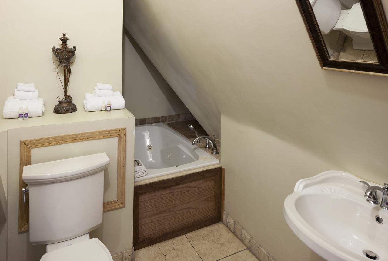 Double Room with Spa Bath and Balcony