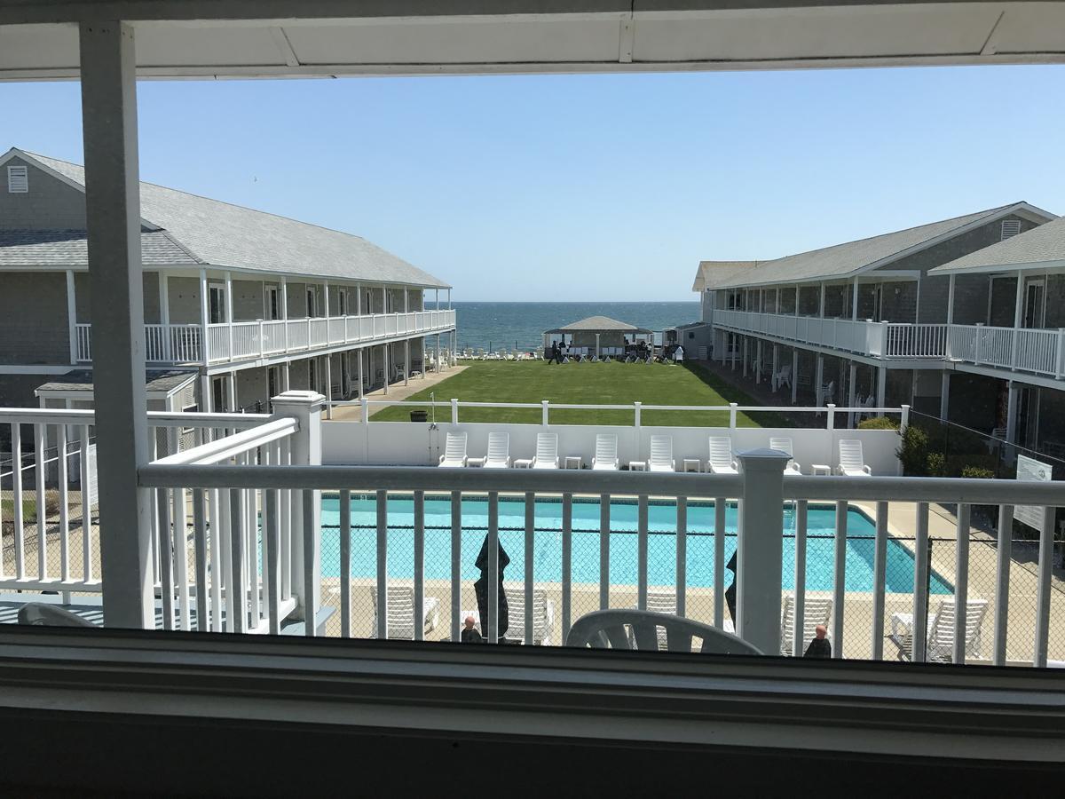 Double Room with Pool View