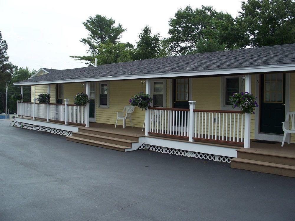 Queen Room - Not Pet Friendly