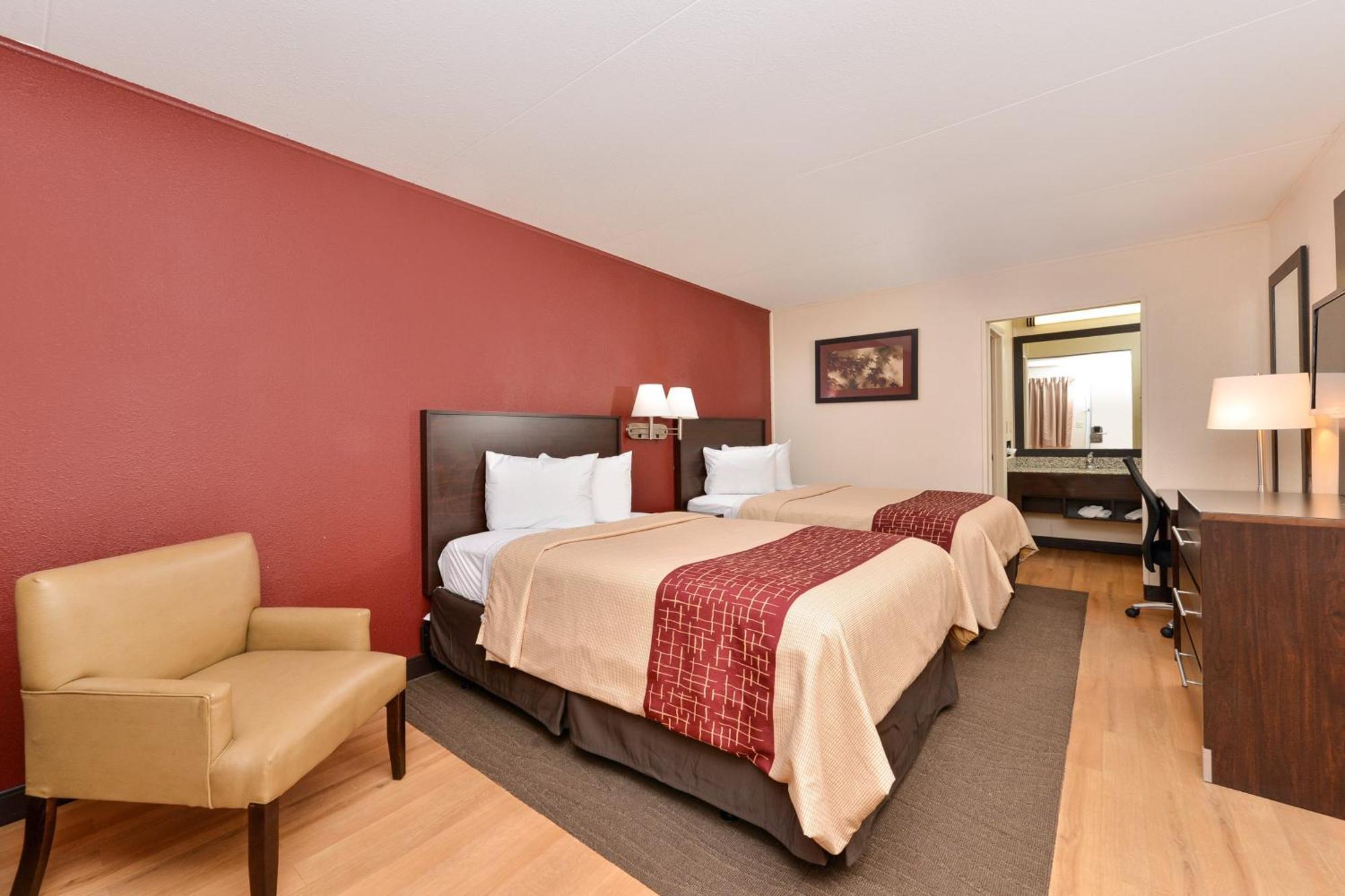 Deluxe Double Room with Two Double Beds Smoke-Free