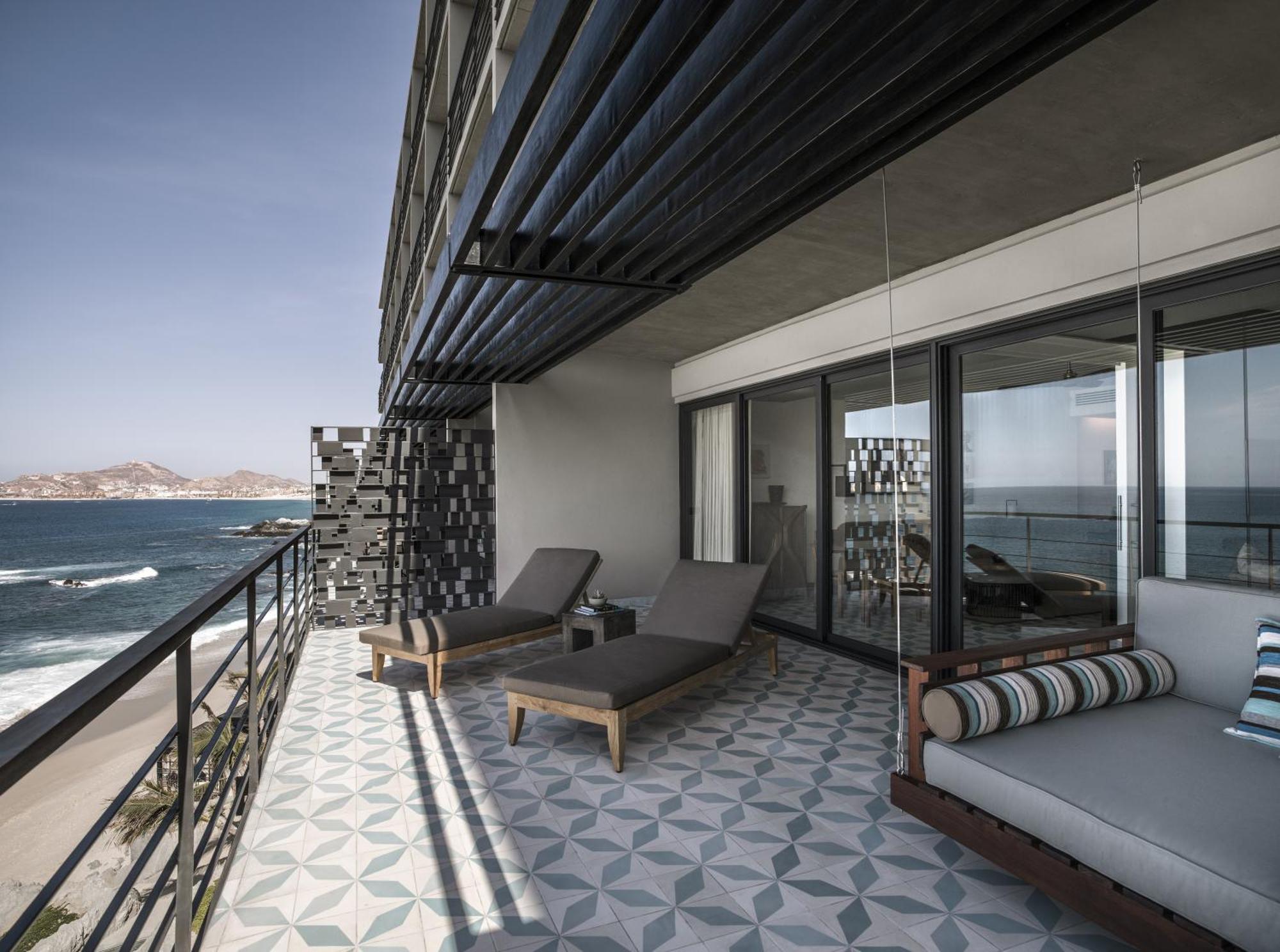 Thompson Suite with Ocean View