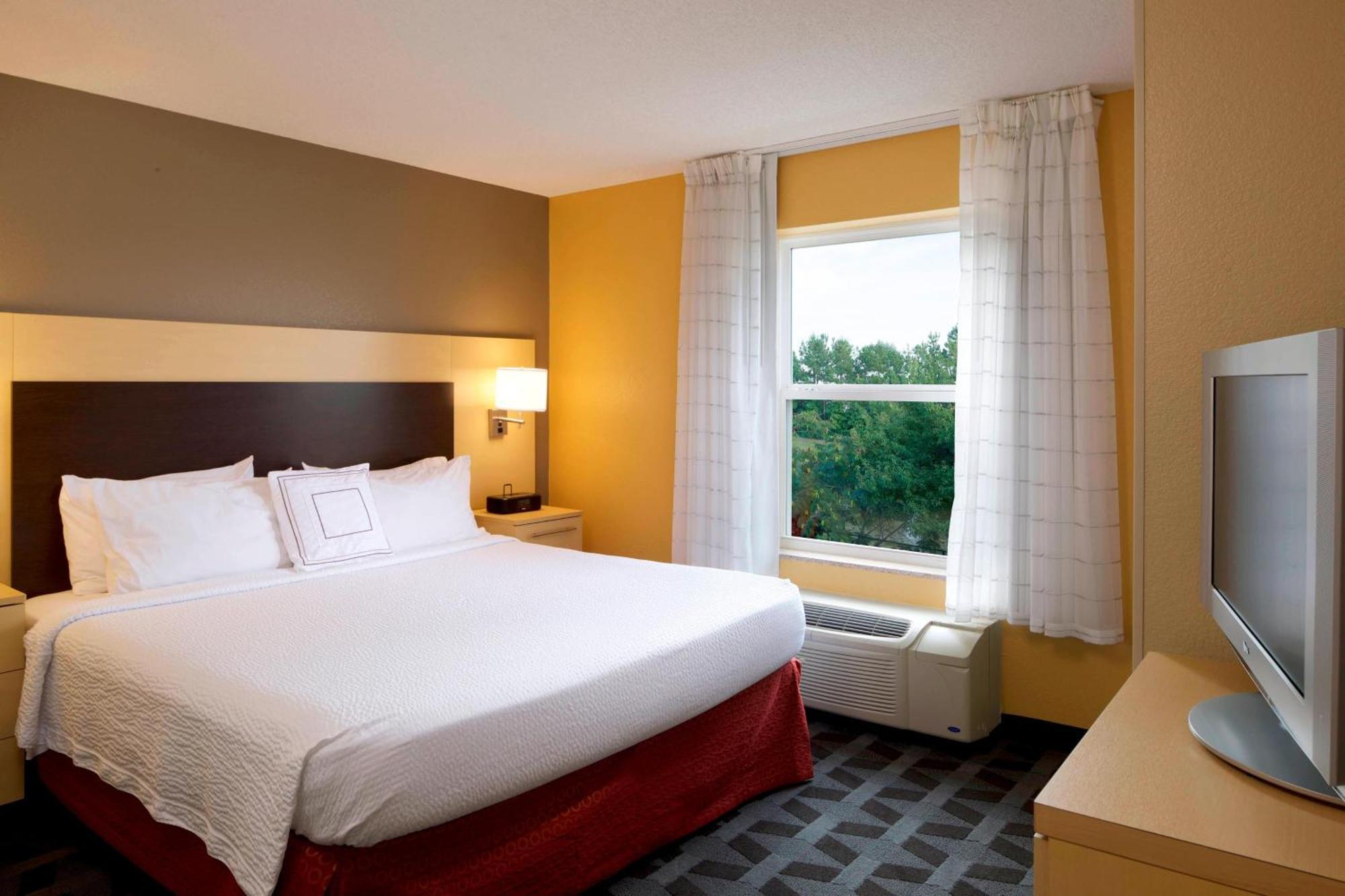 Two-Bedroom King Suite