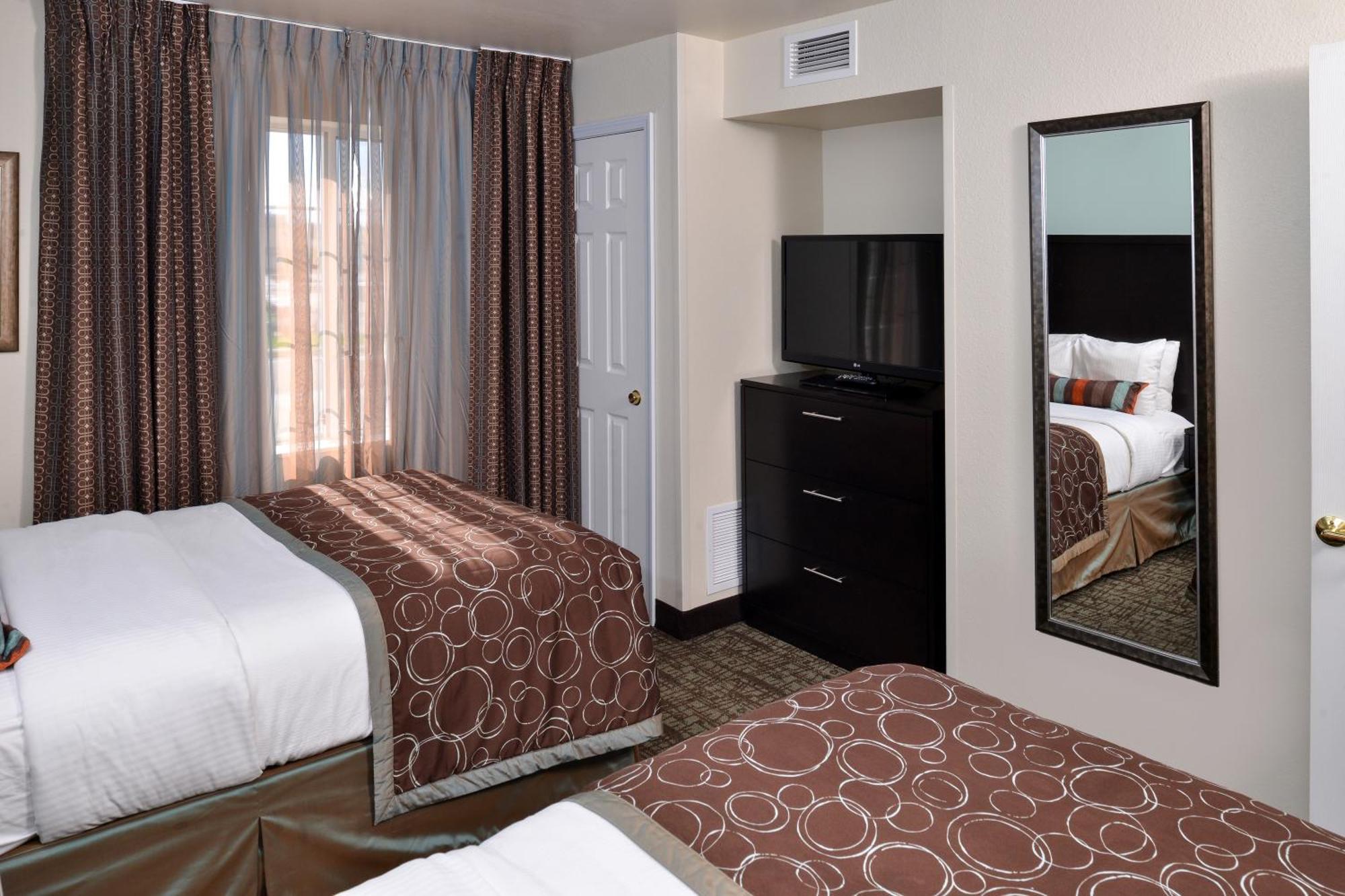 Two-Bedroom Suite - Non-Smoking