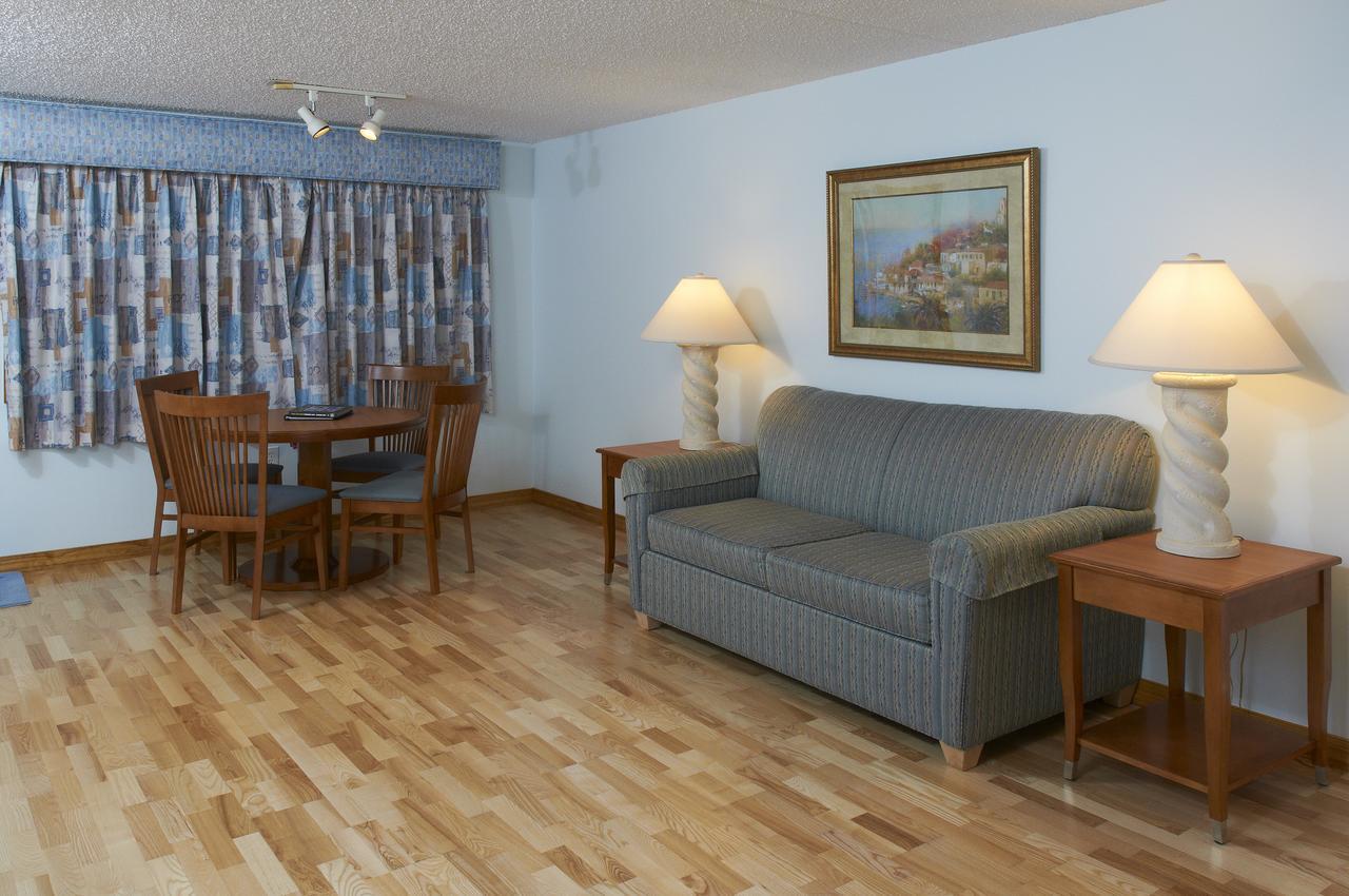 Two-Room Ultra Luxury Suite