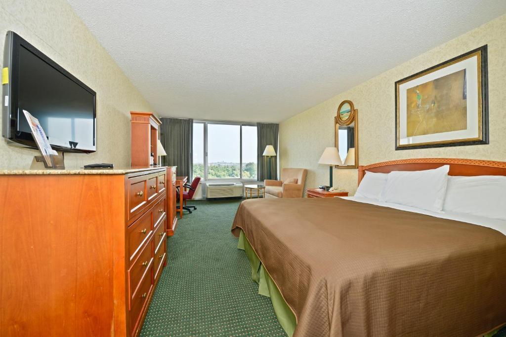King Room - Non-Smoking