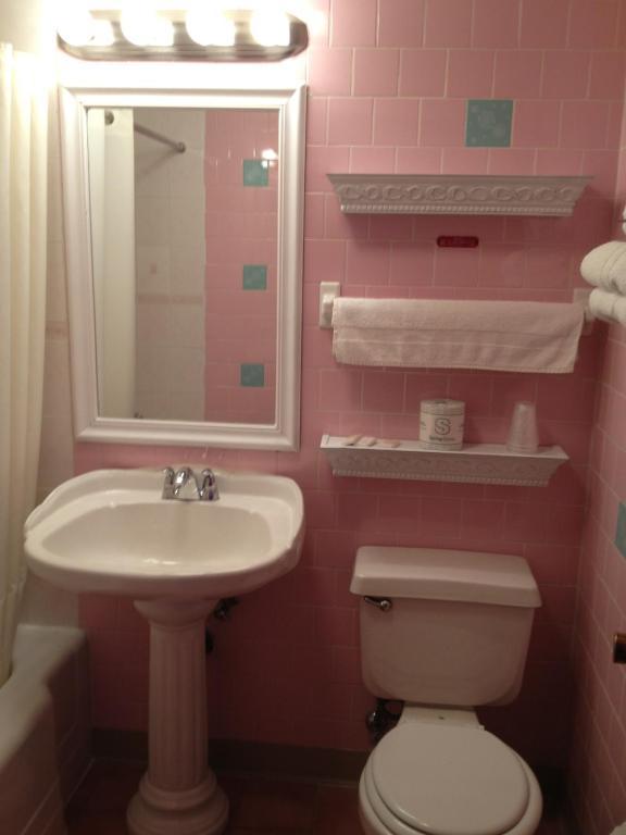 Double Room,399064275:JPEG