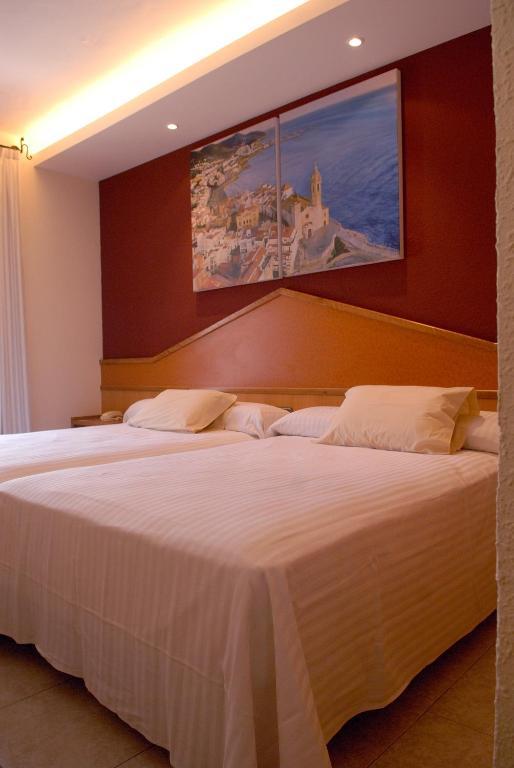 Double or Twin Room with Balcony