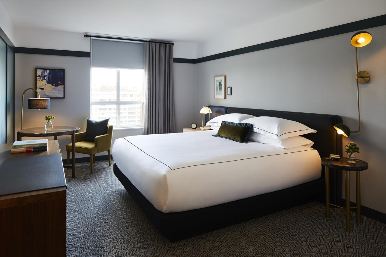 King Room with Mobility Accessible Roll-In Shower - Non-Smoking