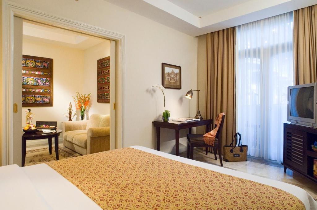 Phoenix Executive King Room