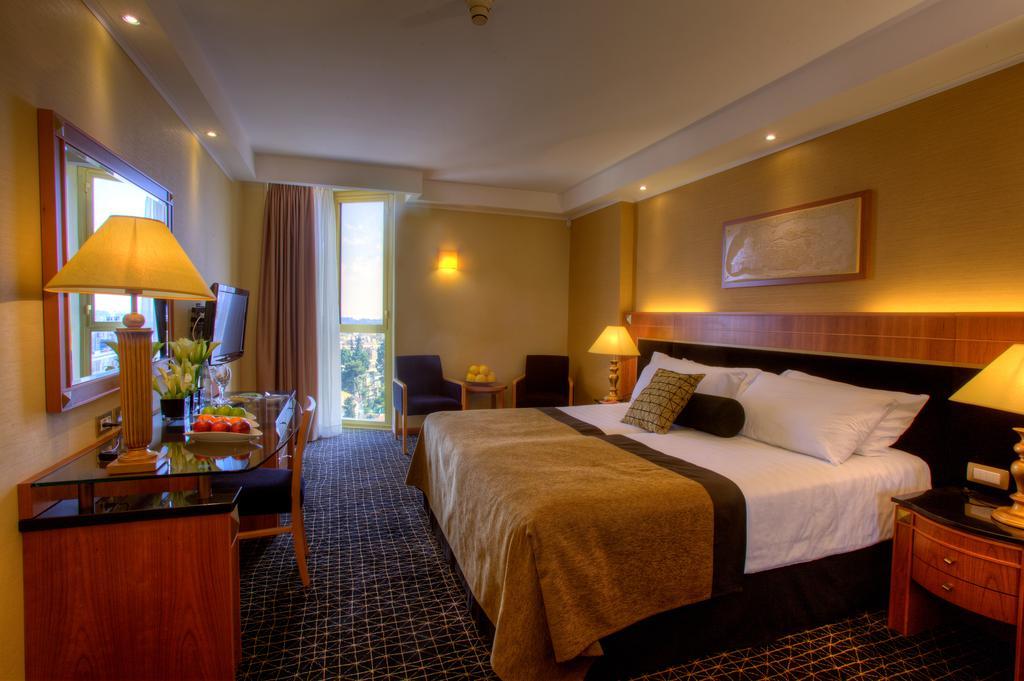 Deluxe Room with Old City View