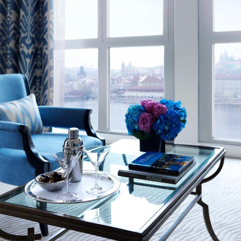 Suite with River View