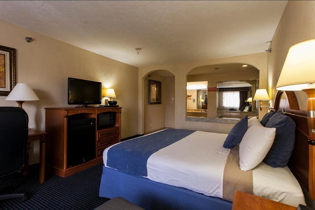 King Room - Non-Smoking