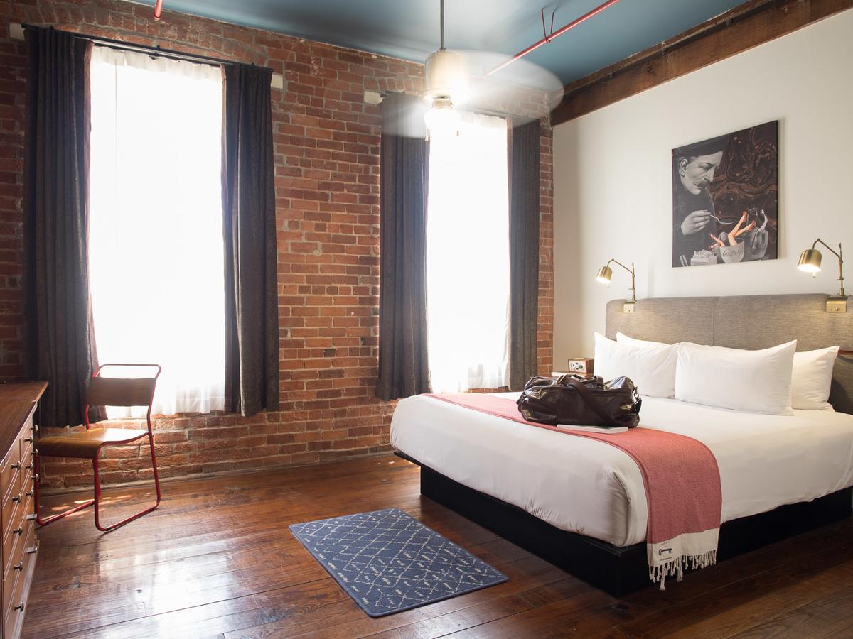 Premium King Room