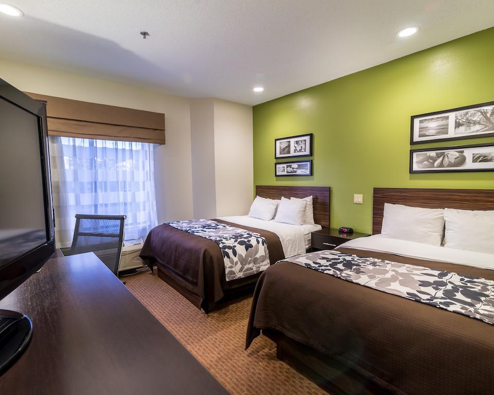 Standard Queen Room with Two Queen Beds - Non-Smoking